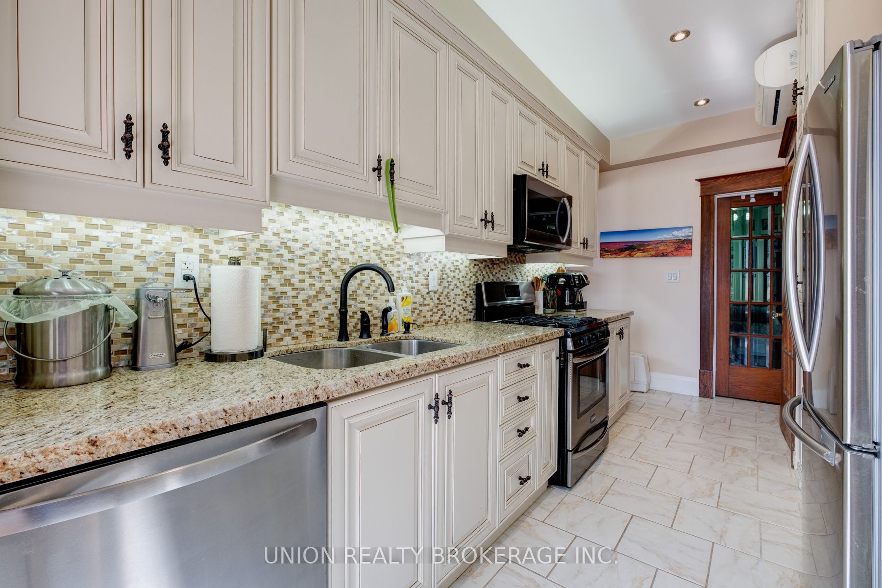 11 Ellerbeck St Property Photo 26