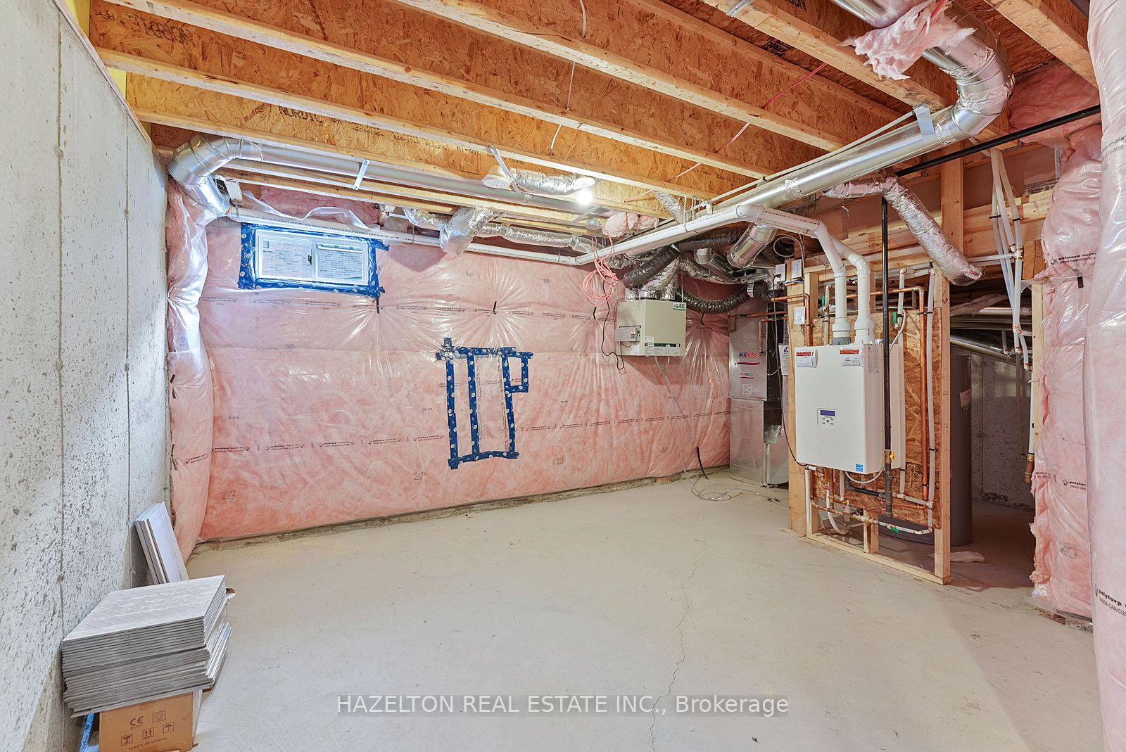 13 Frank Lloyd Wright St W Property Photo 35
