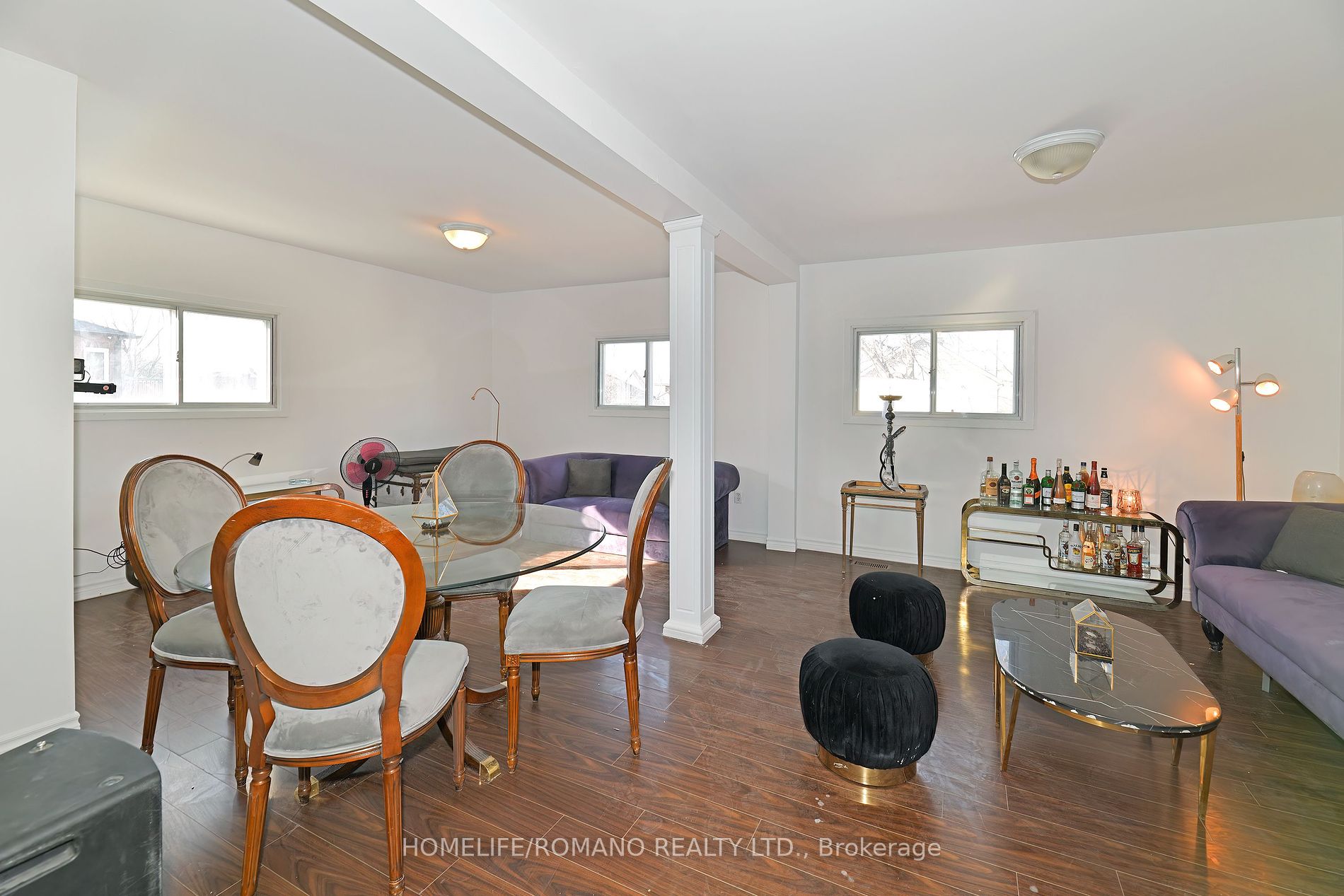 248 Bloor St E Property Photo 2