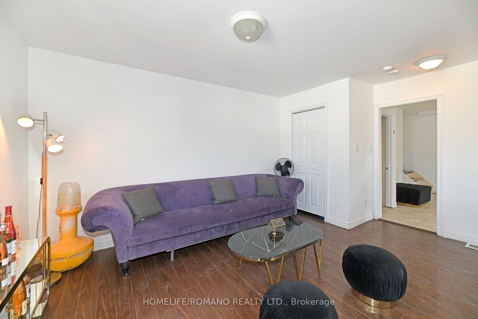 248 Bloor St E Property Photo 4