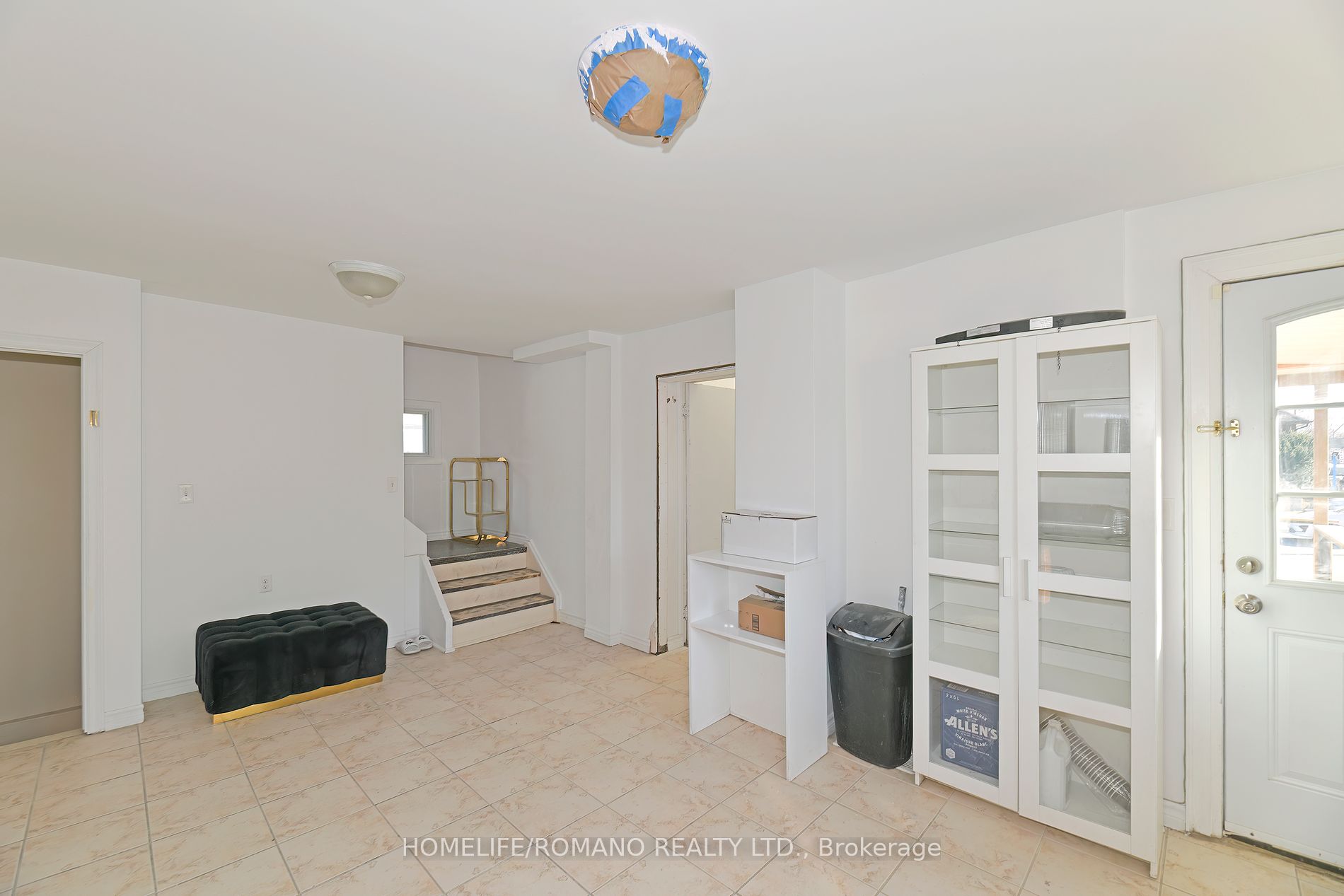 248 Bloor St E Property Photo 8