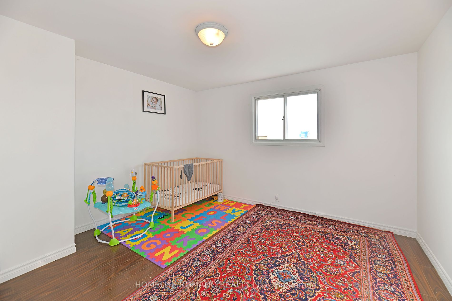248 Bloor St E Property Photo 10