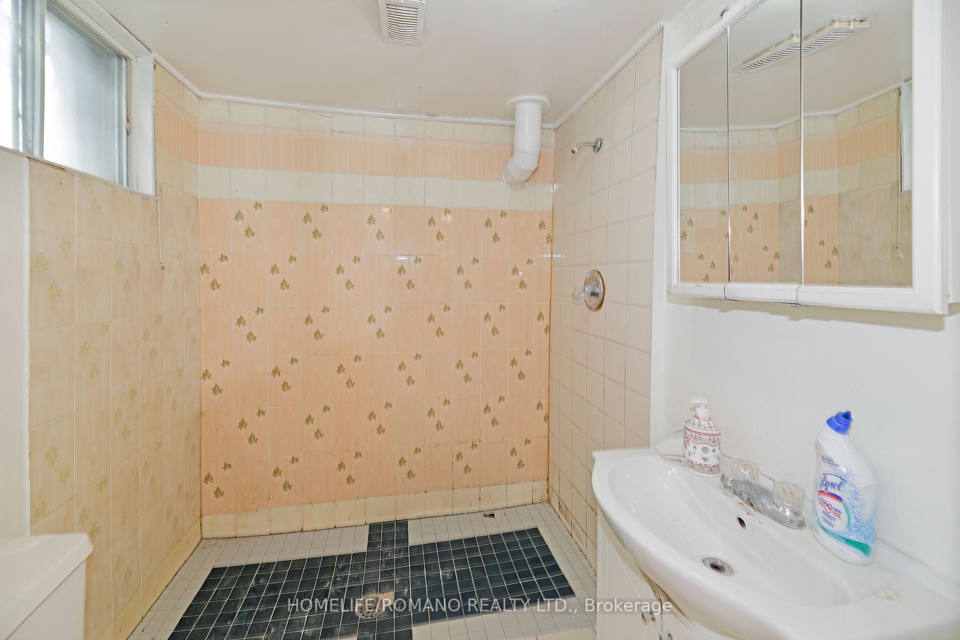 248 Bloor St E Property Photo 21