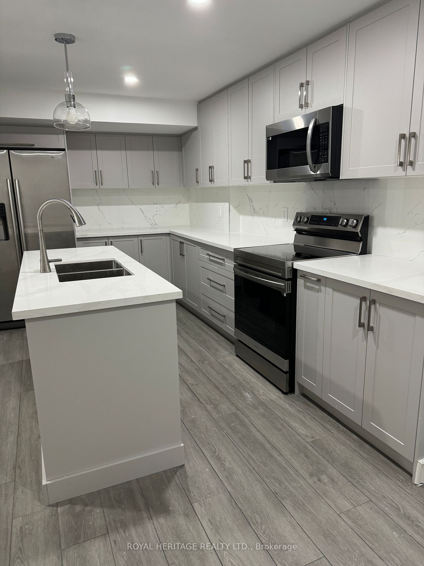 6 Selby Dr Property Photo 1