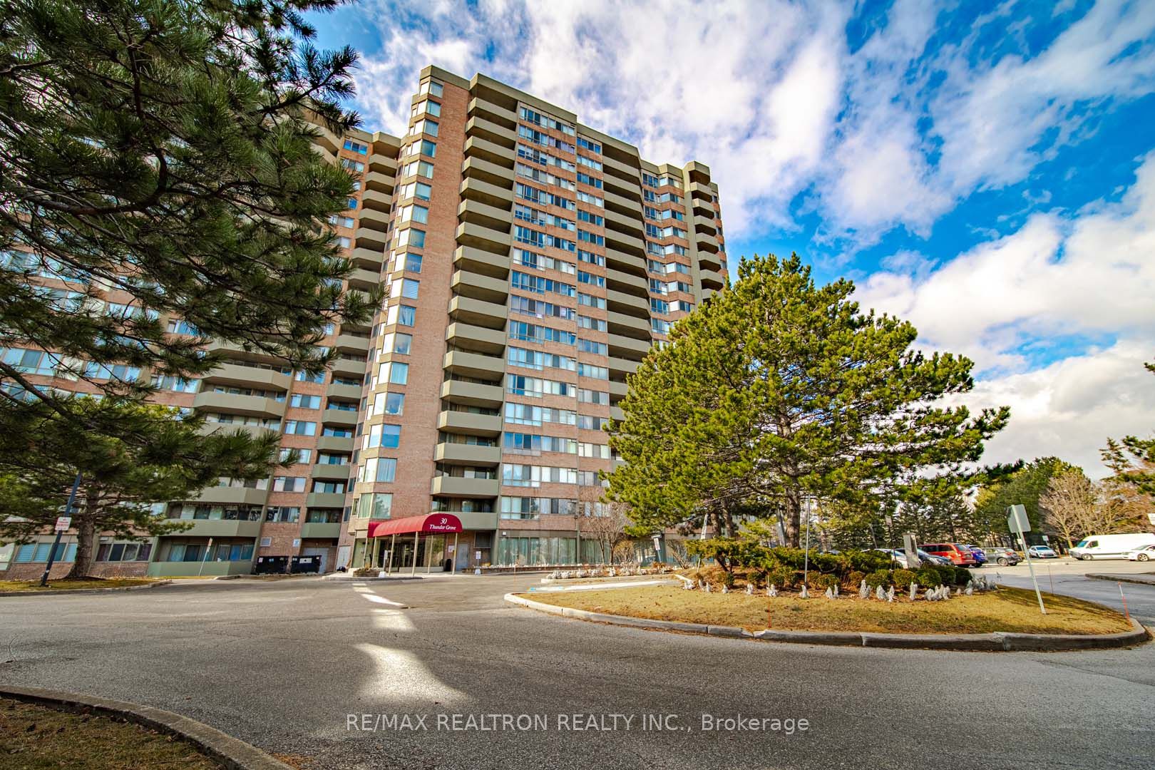 30 Thunder Grve 3 Property Photo 21