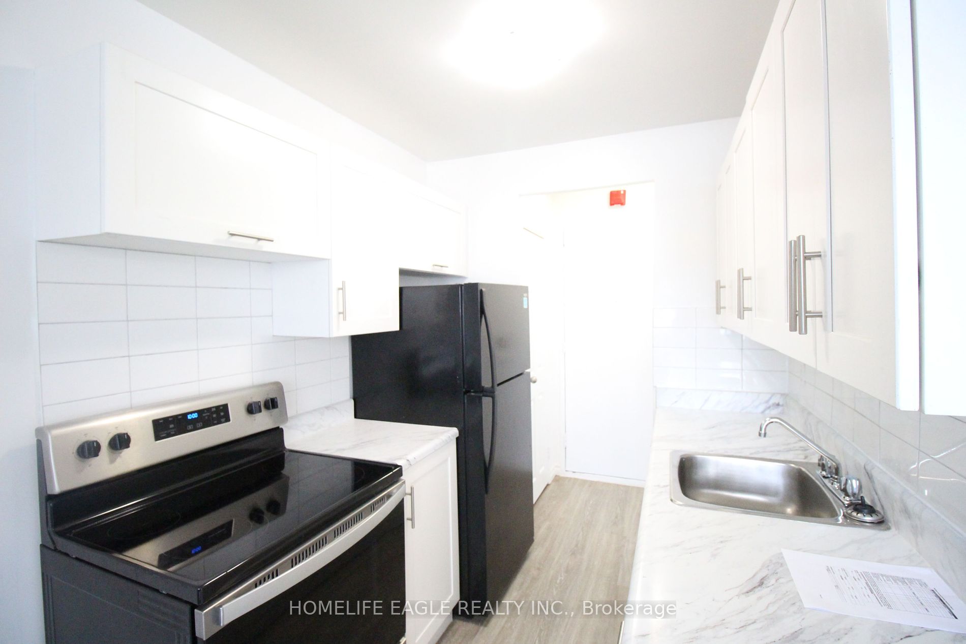165 Cosburn Ave 208 Property Photo 4