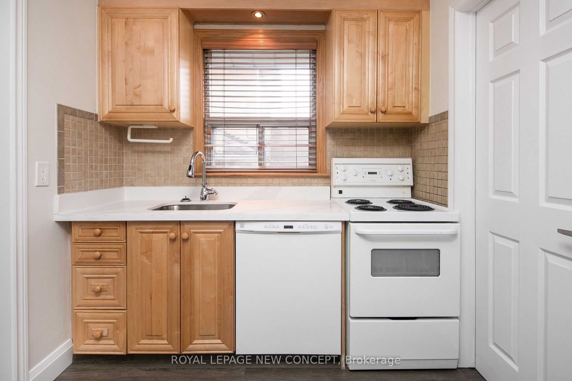 1112 Greenwood Ave Property Photo 13