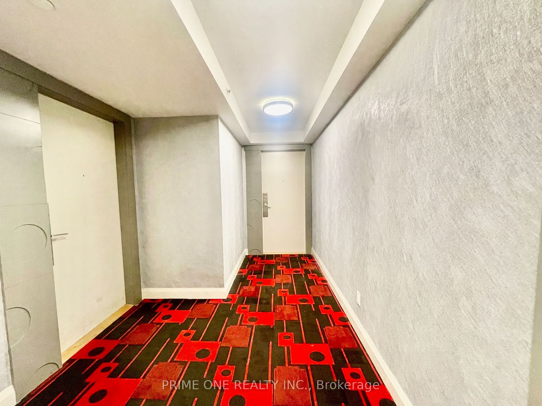30 Meadowglen Pl 18 Property Photo 8