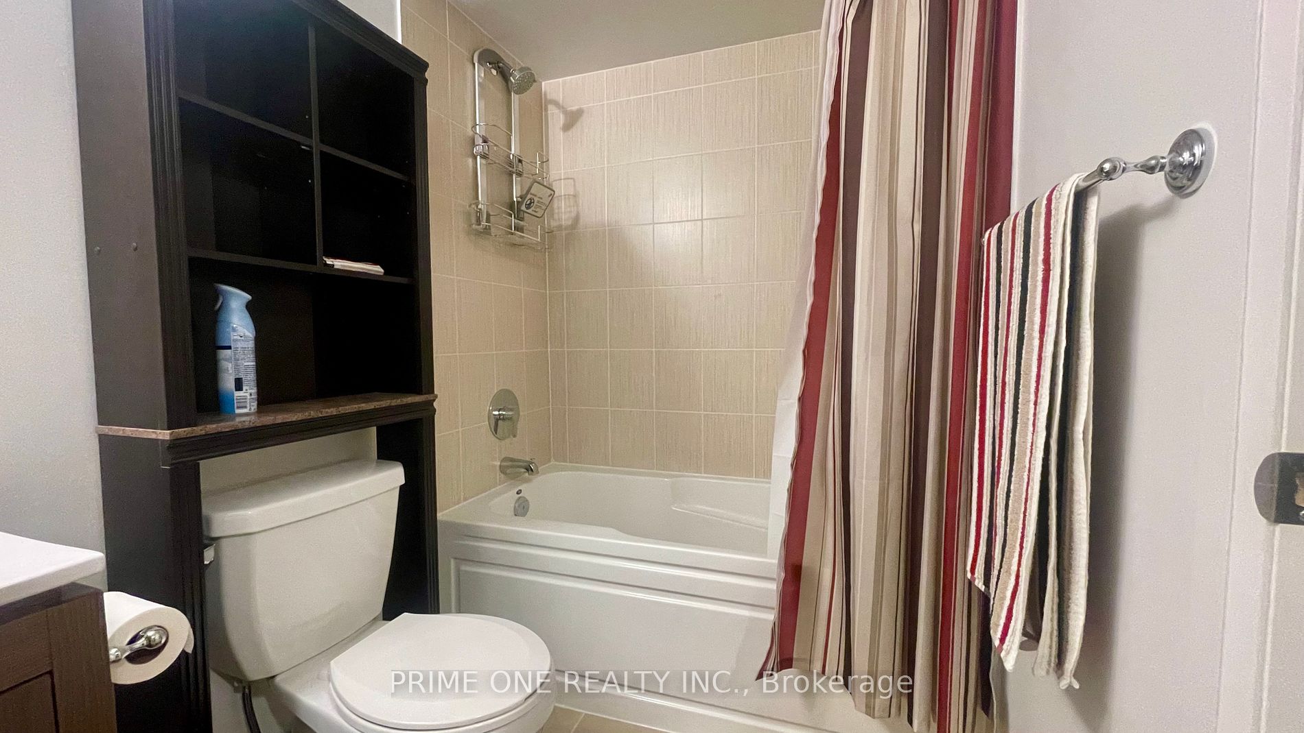 30 Meadowglen Pl 18 Property Photo 18