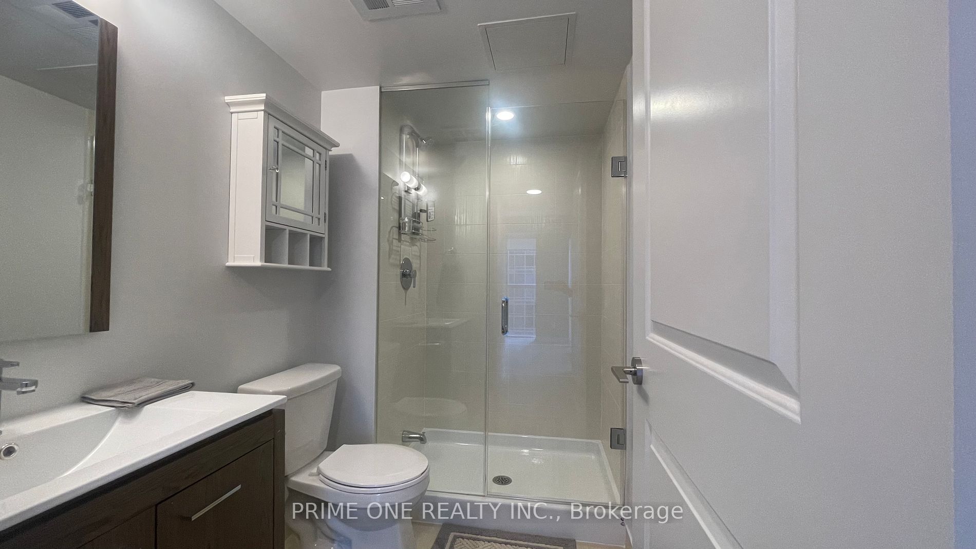 30 Meadowglen Pl 18 Property Photo 26
