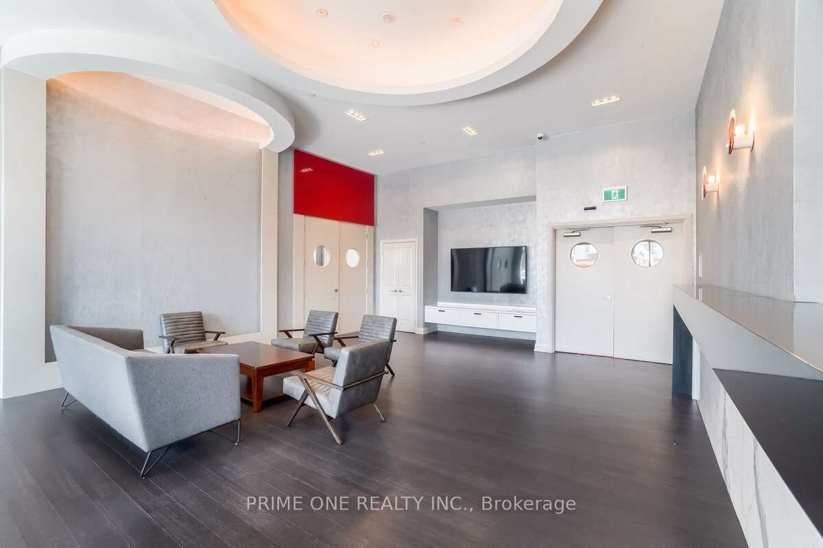 30 Meadowglen Pl 18 Property Photo 33