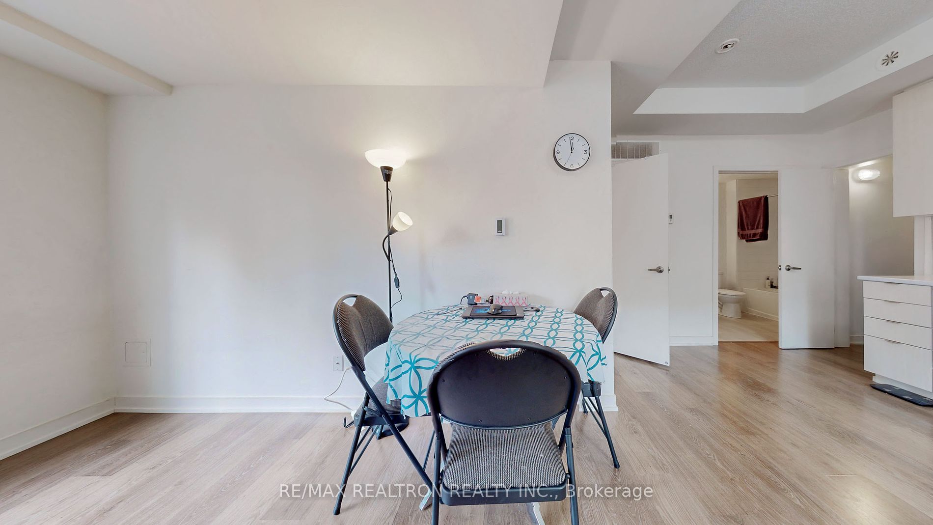 70 Orchid Place Dr 23 Property Photo 15