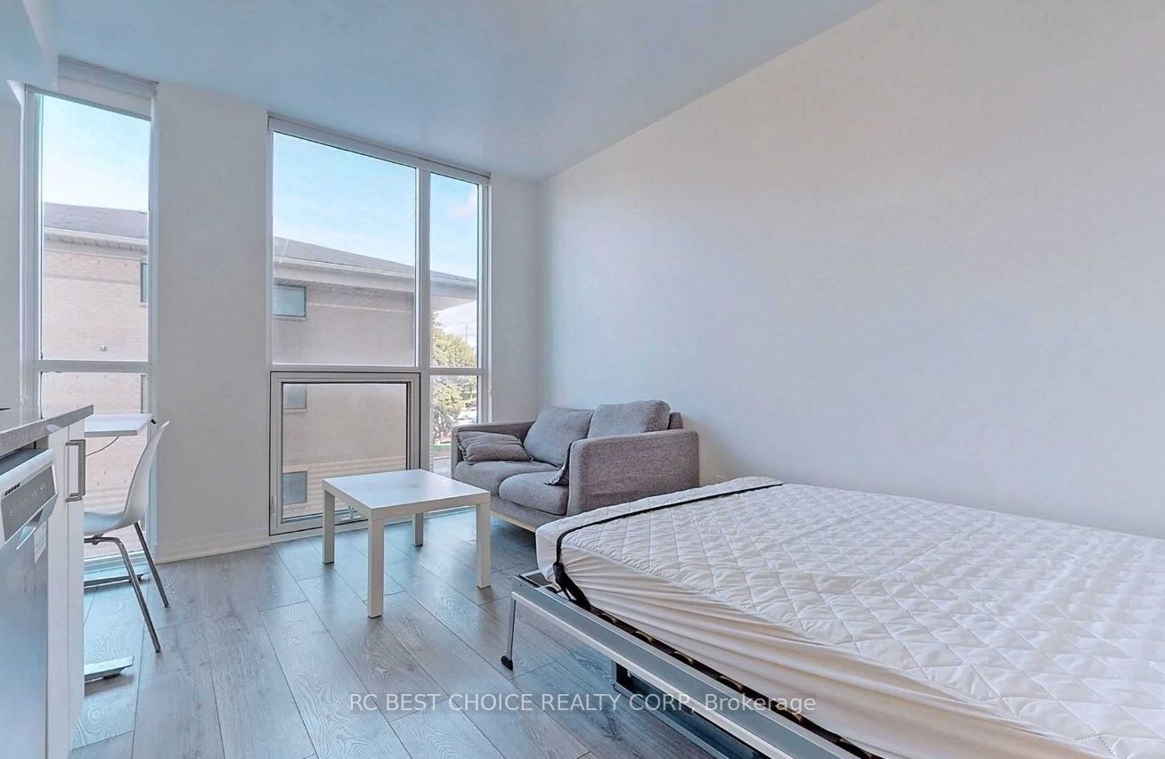 1900 Simcoe St N 218 Property Photo 15