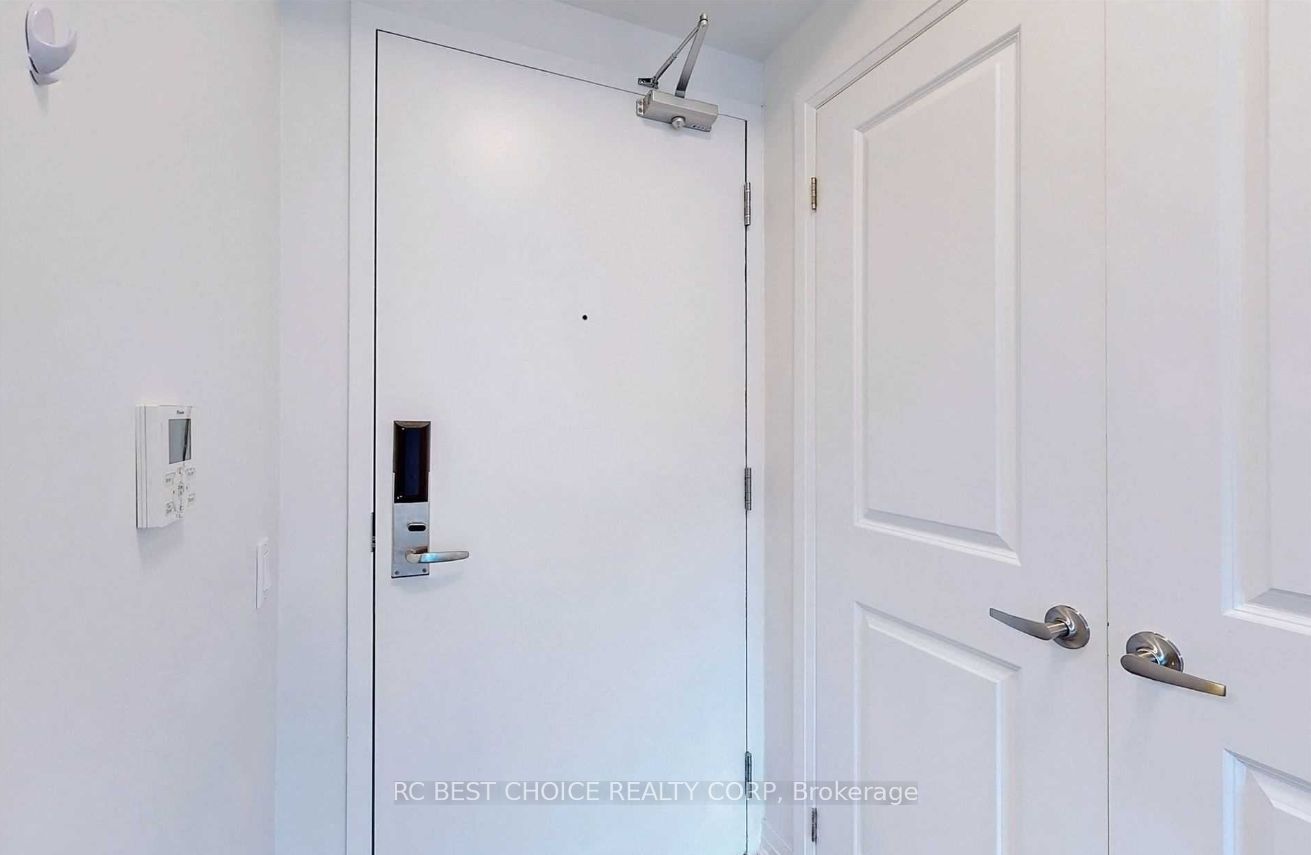 1900 Simcoe St N 218 Property Photo 18