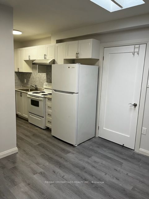 2704 Danforth Ave Property Photo 2