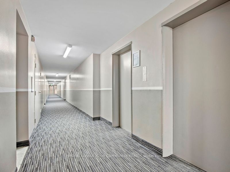 3111 Eglinton Ave E 09 Property Photo 2