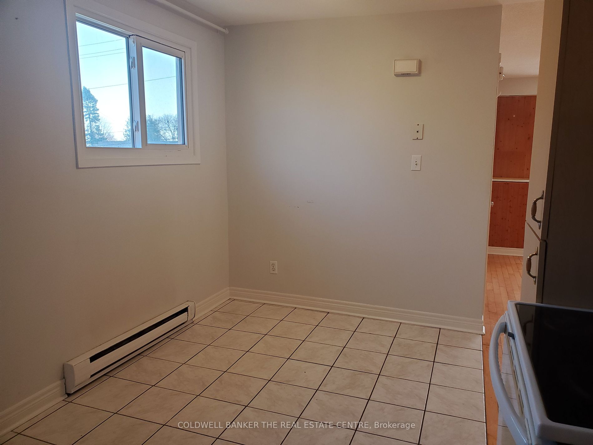 1191 Simcoe St S Property Photo 5