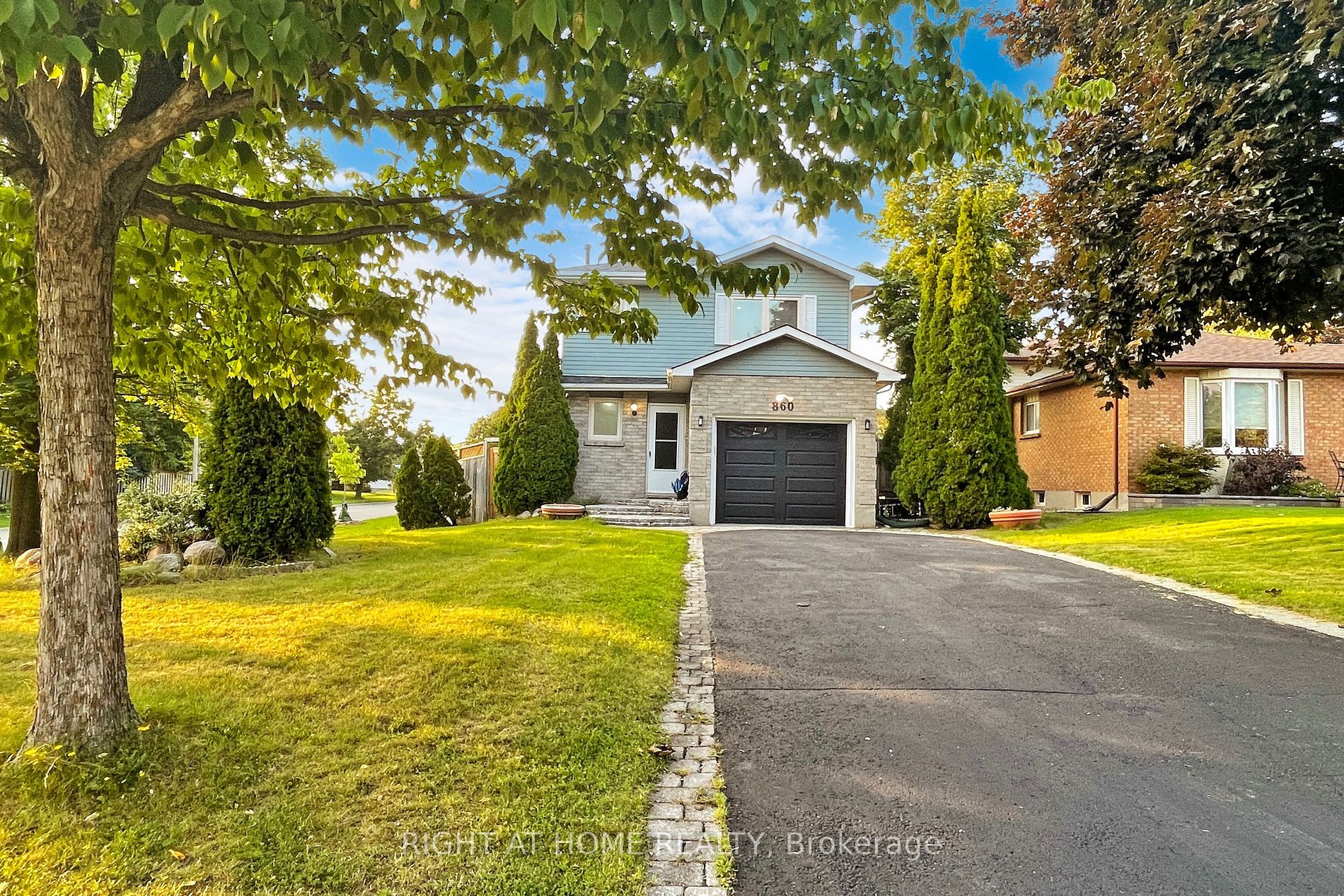 860 Cartref Ave Property Photo