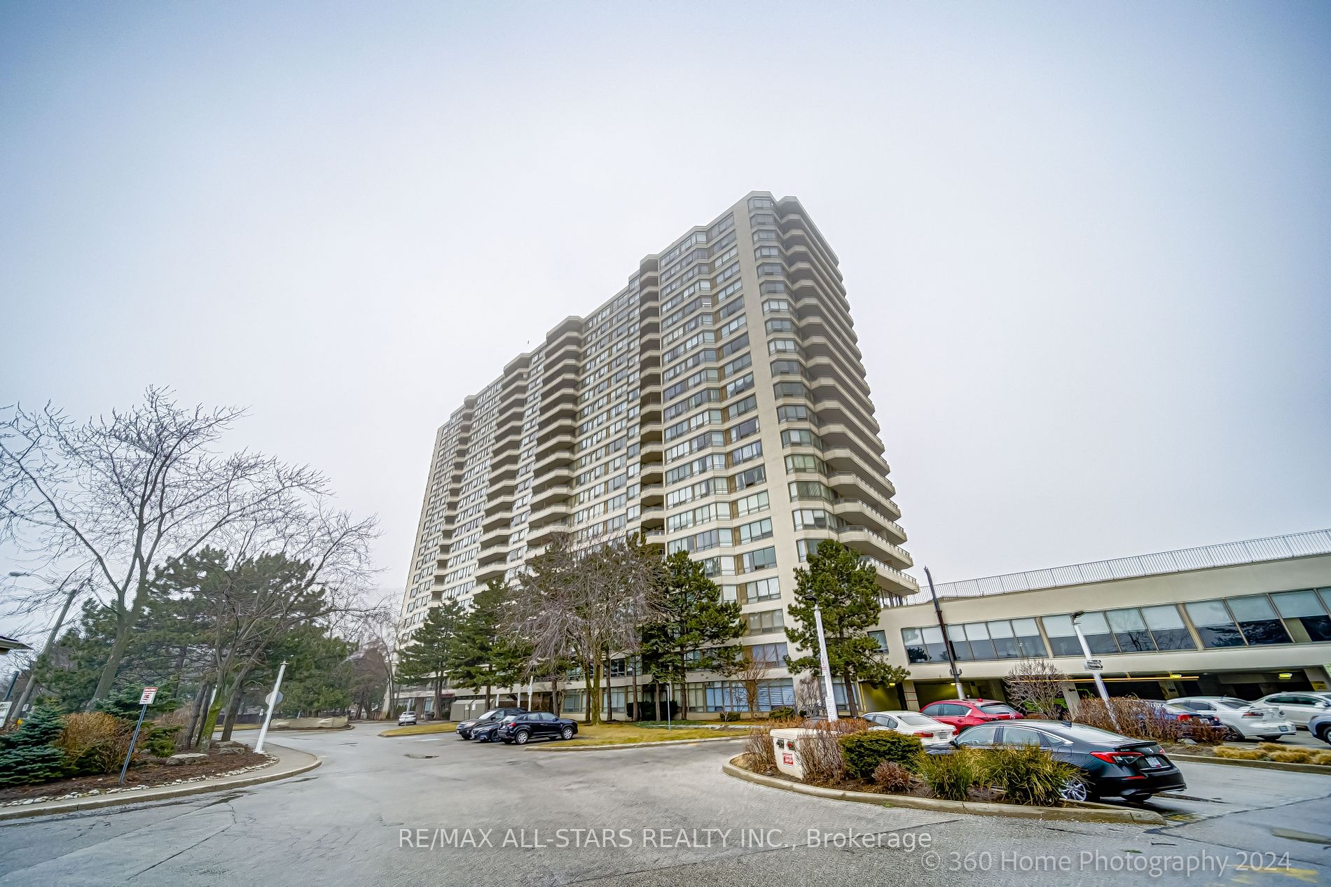 5 Greystone Walk Dr 10 Property Photo