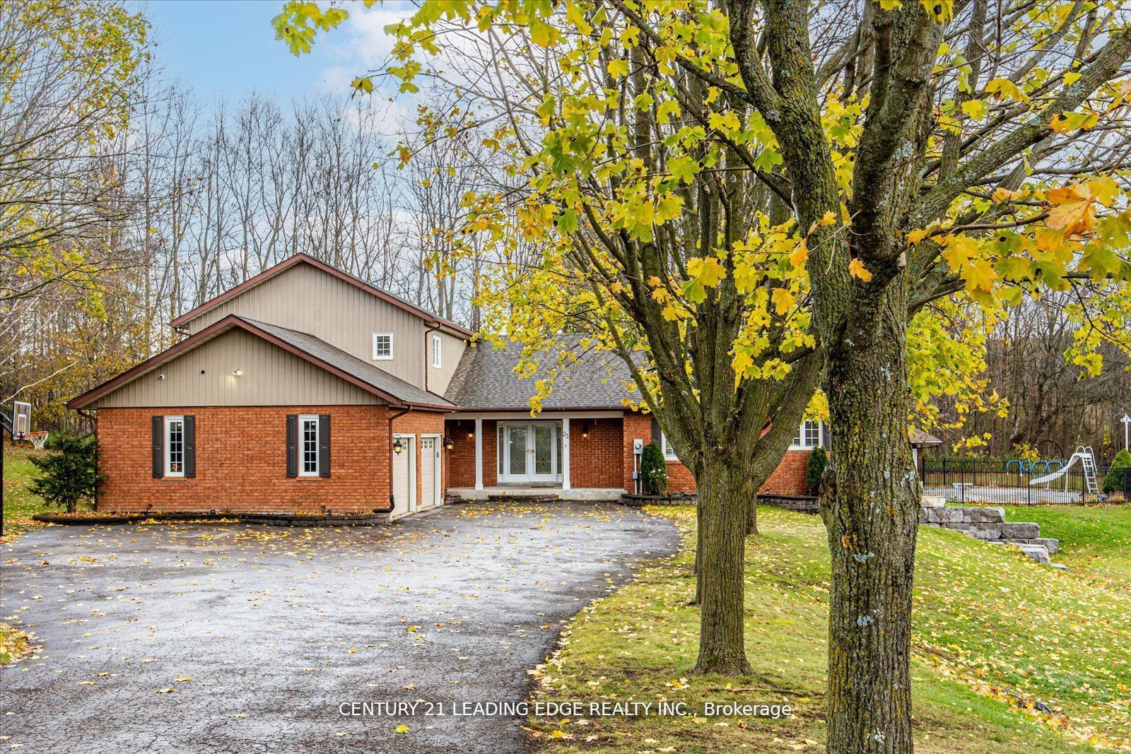 23 Mansfield Park Property Photo 1