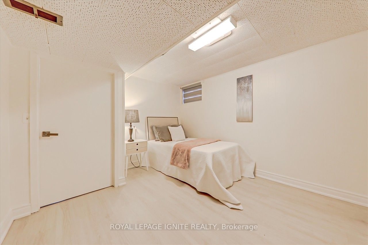 830 Scarborough Golfclub Rd Property Photo 7