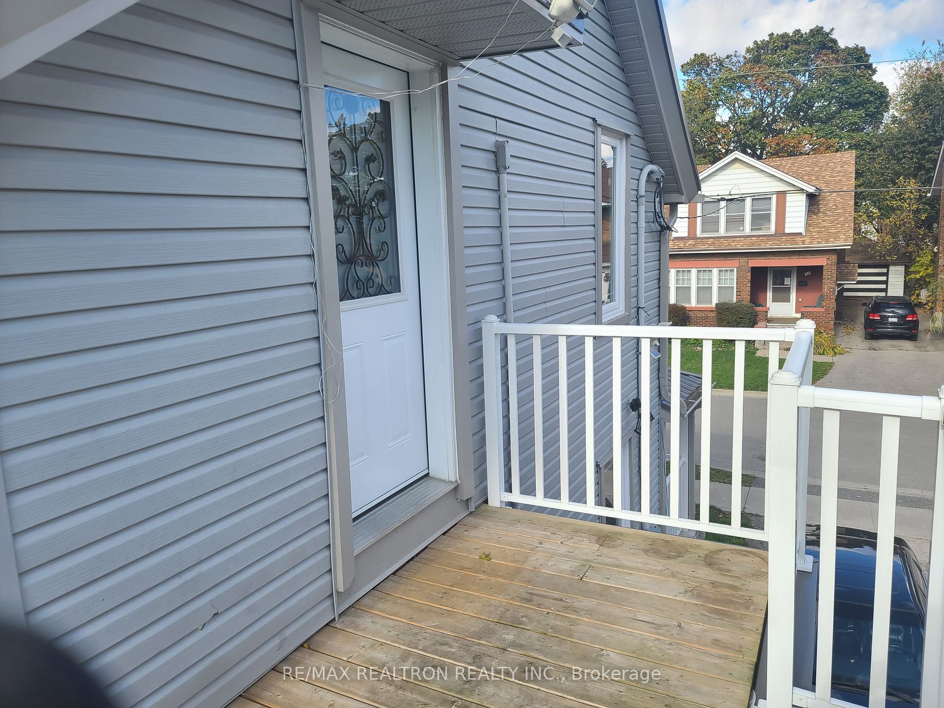17 Royal St Property Photo 12