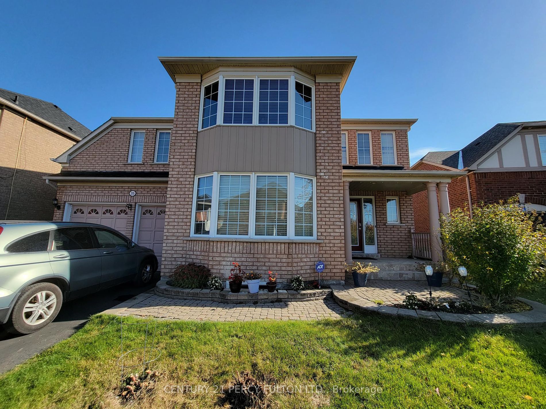 35 Crane Cres Property Photo 1