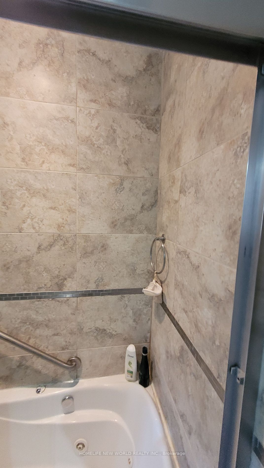 1842 Dundas St E Property Photo 15