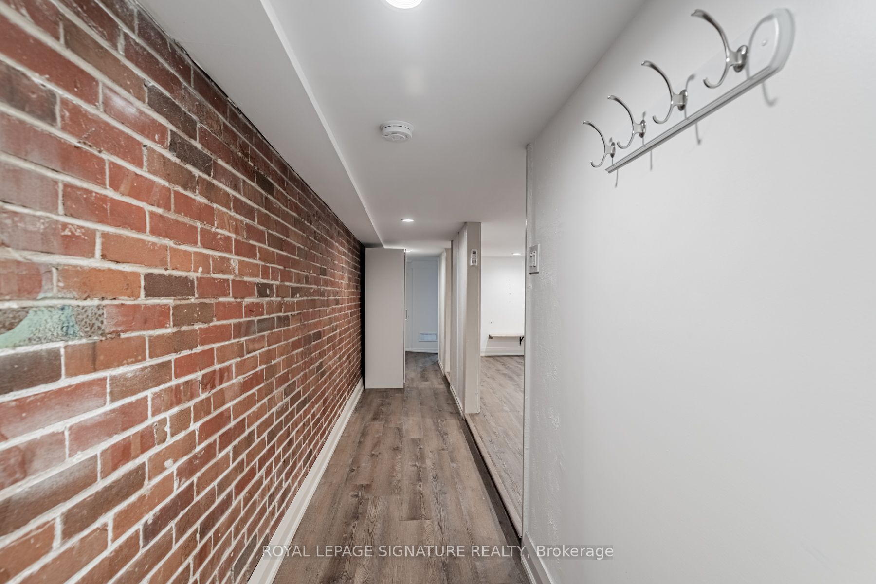 49 Stanhope Ave Property Photo 13