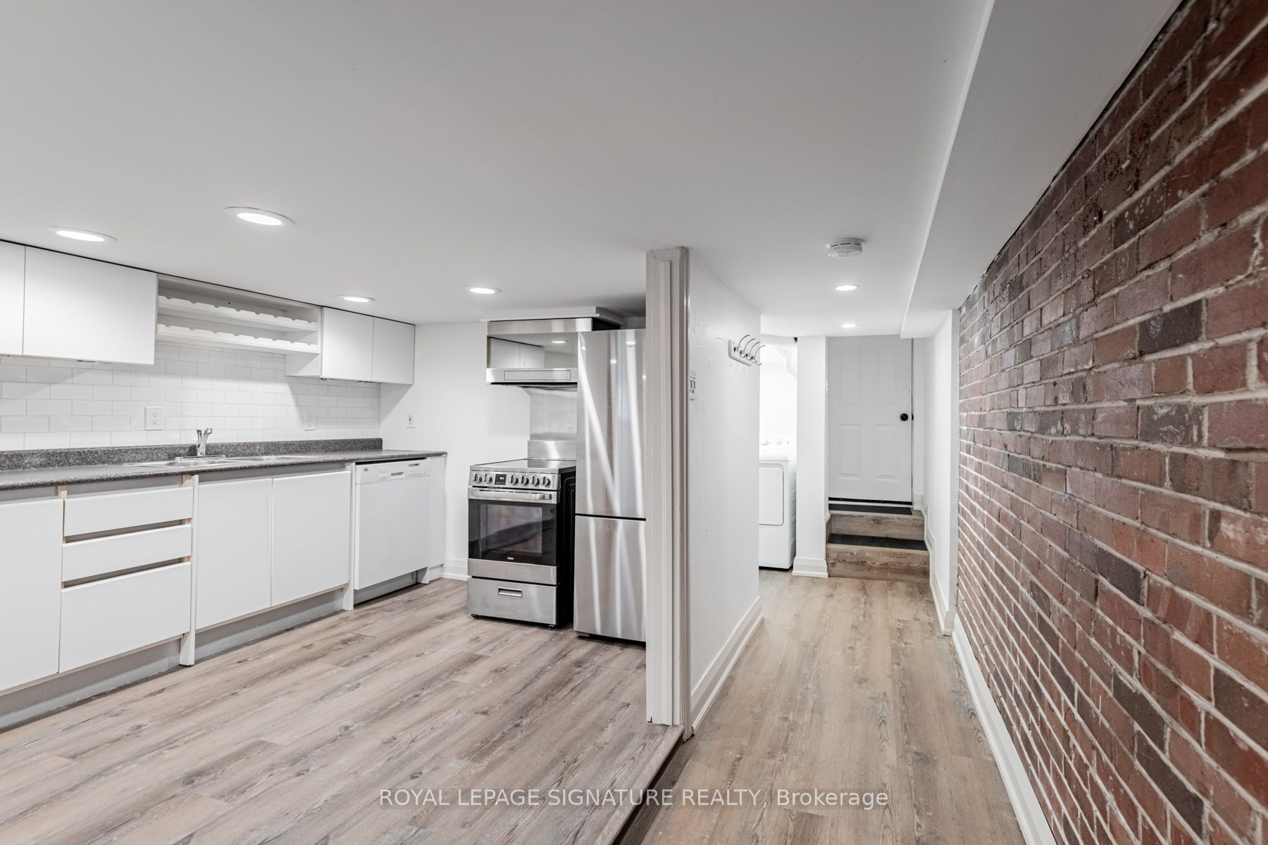 49 Stanhope Ave Property Photo 15