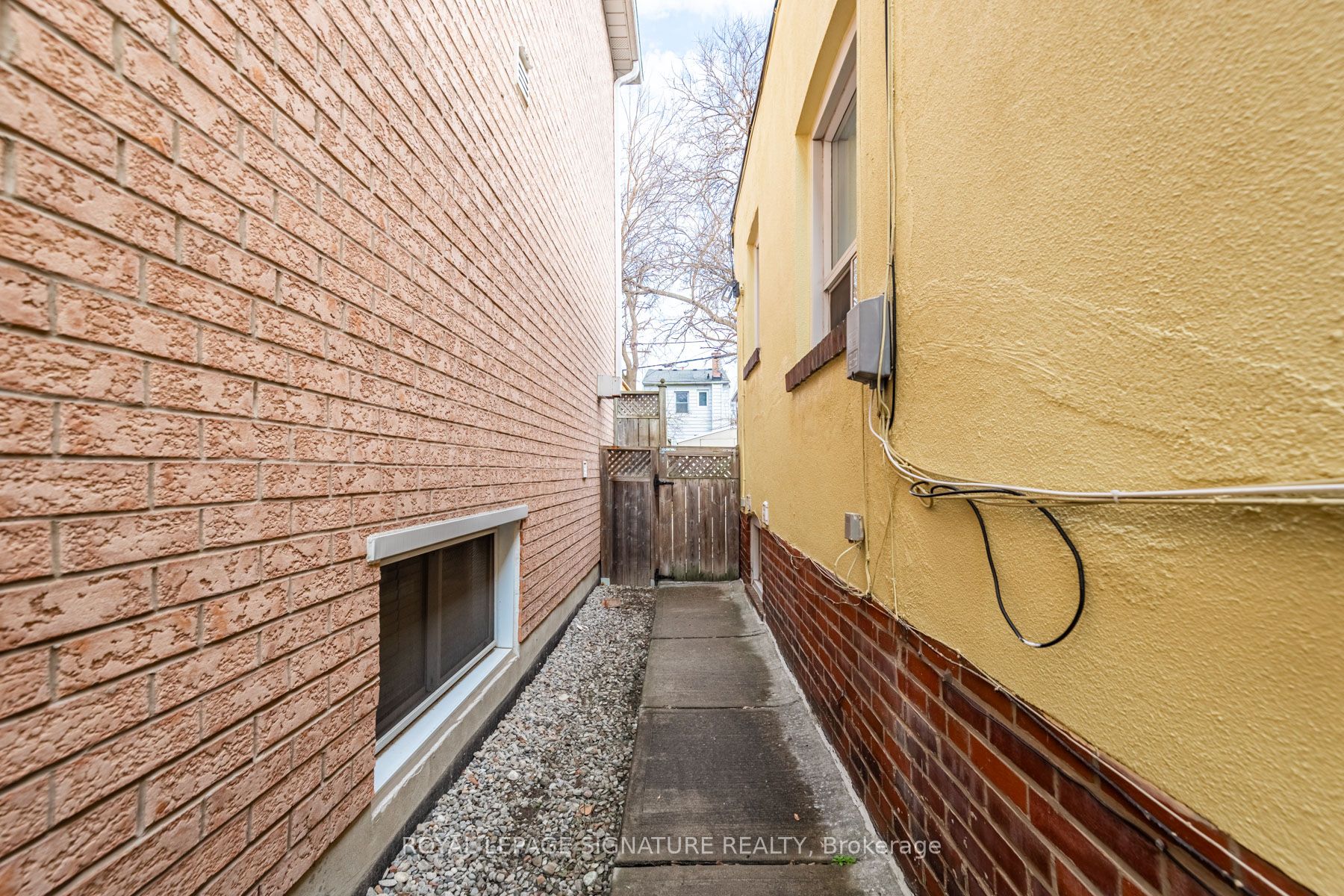 49 Stanhope Ave Property Photo 19