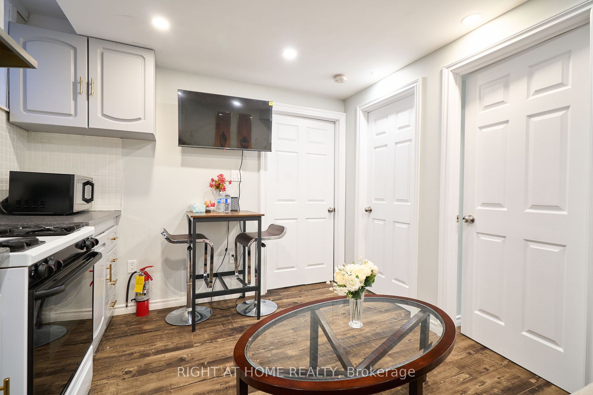 17 Bellotti Cres Property Photo 8