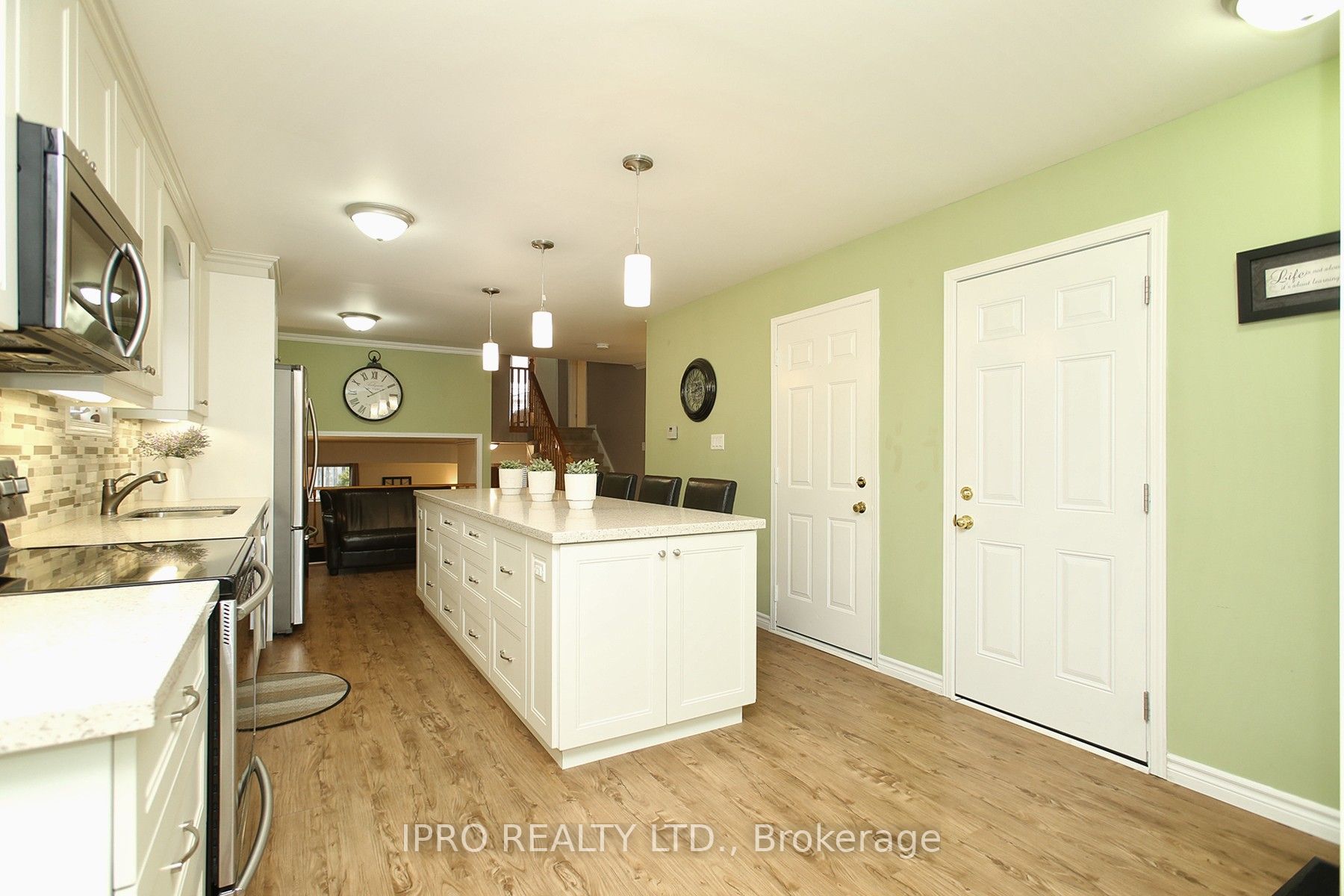 57 Bushford St Property Photo 11