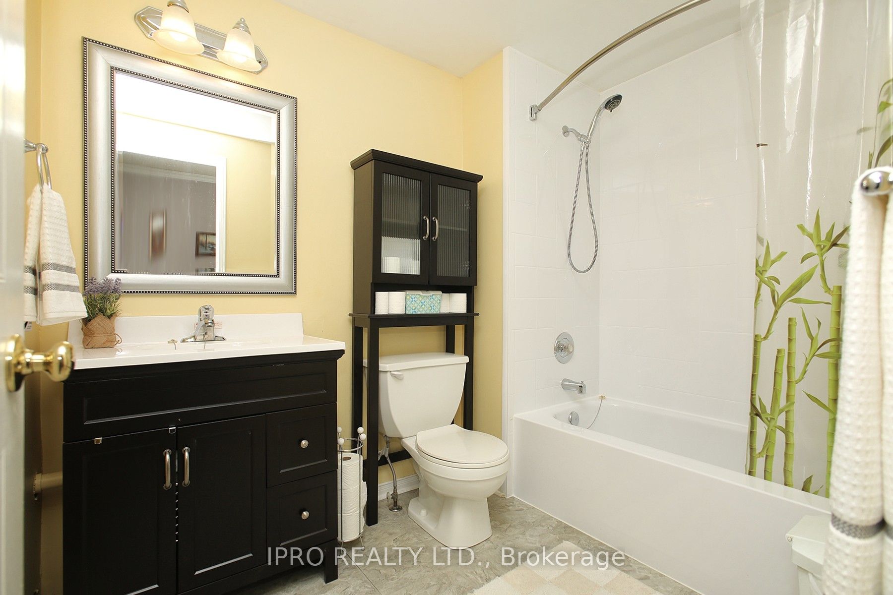 57 Bushford St Property Photo 18