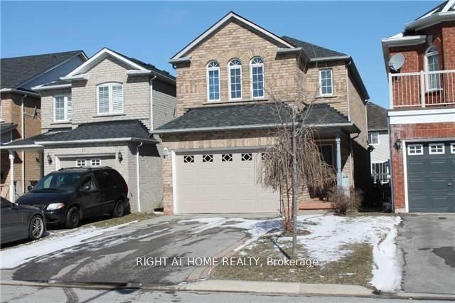 18 Howling Cres Property Photo 1