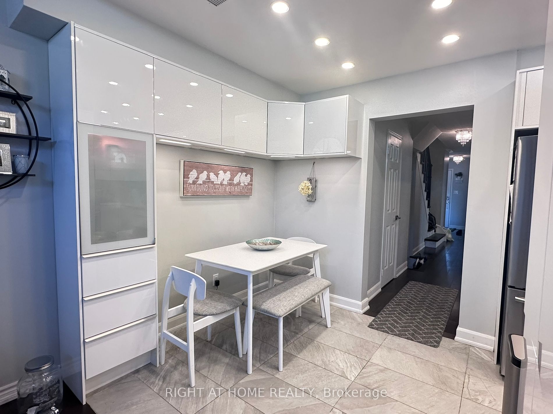 18 Howling Cres Property Photo 11
