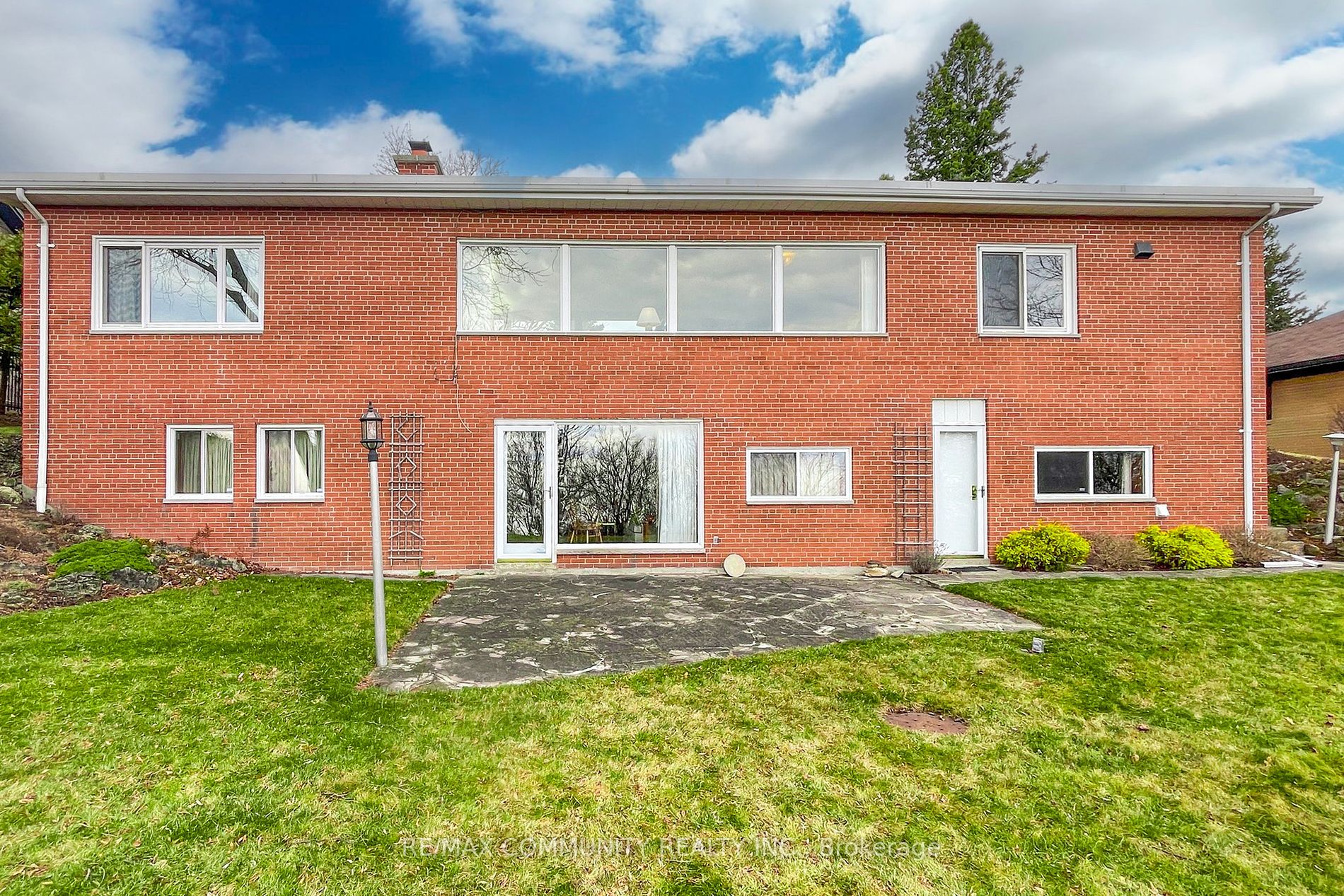 59 Hill Cres Property Photo 39