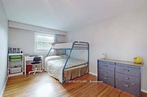 408 Century St Property Photo 5