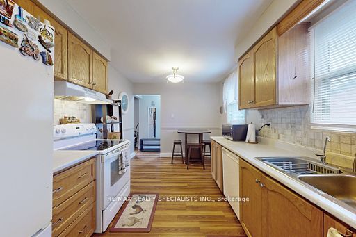408 Century St Property Photo 20