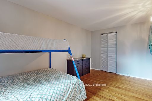 408 Century St Property Photo 28
