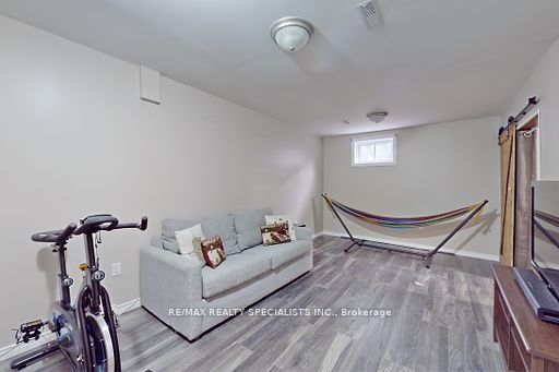 408 Century St Property Photo 32