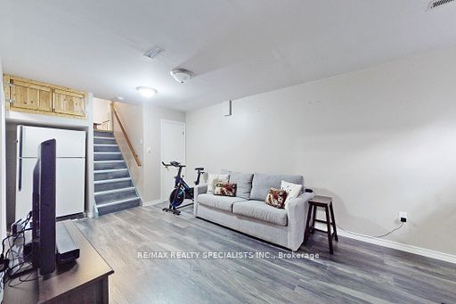 408 Century St Property Photo 33