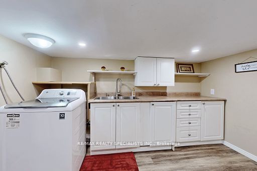 408 Century St Property Photo 34