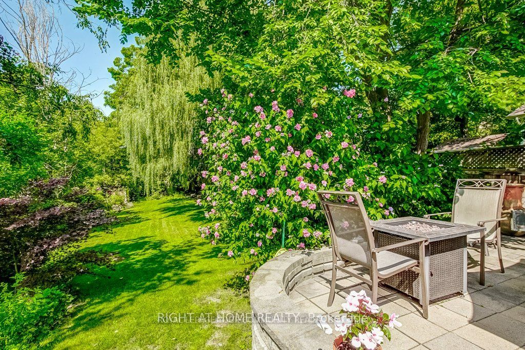 74 Shangarry Dr N Property Photo 12