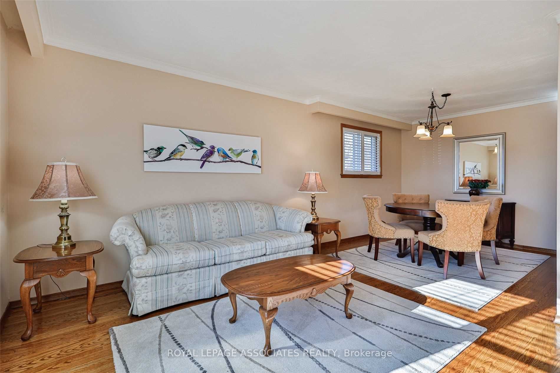 166 Lynnbrook Dr Property Photo 3