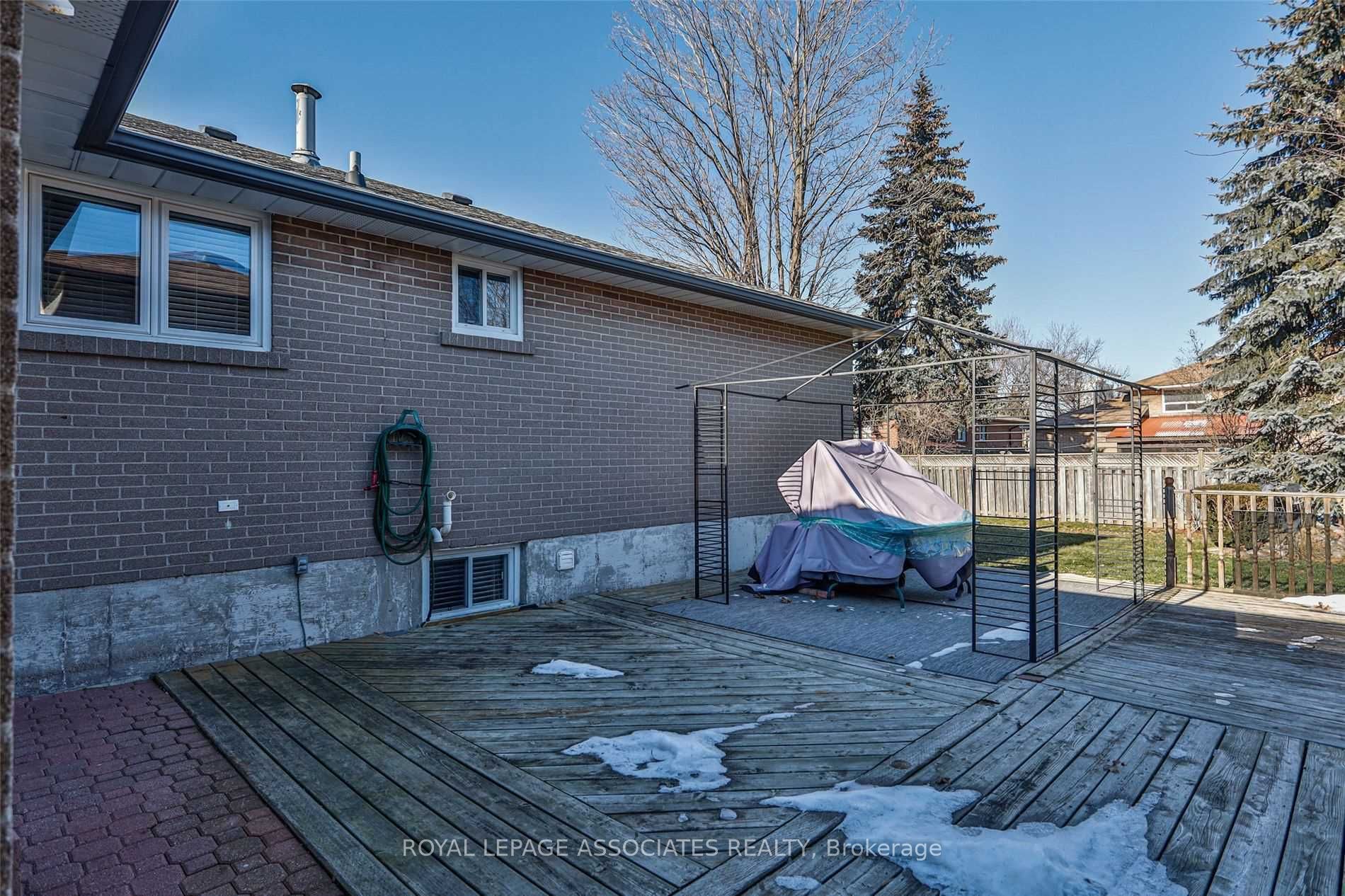 166 Lynnbrook Dr Property Photo 20