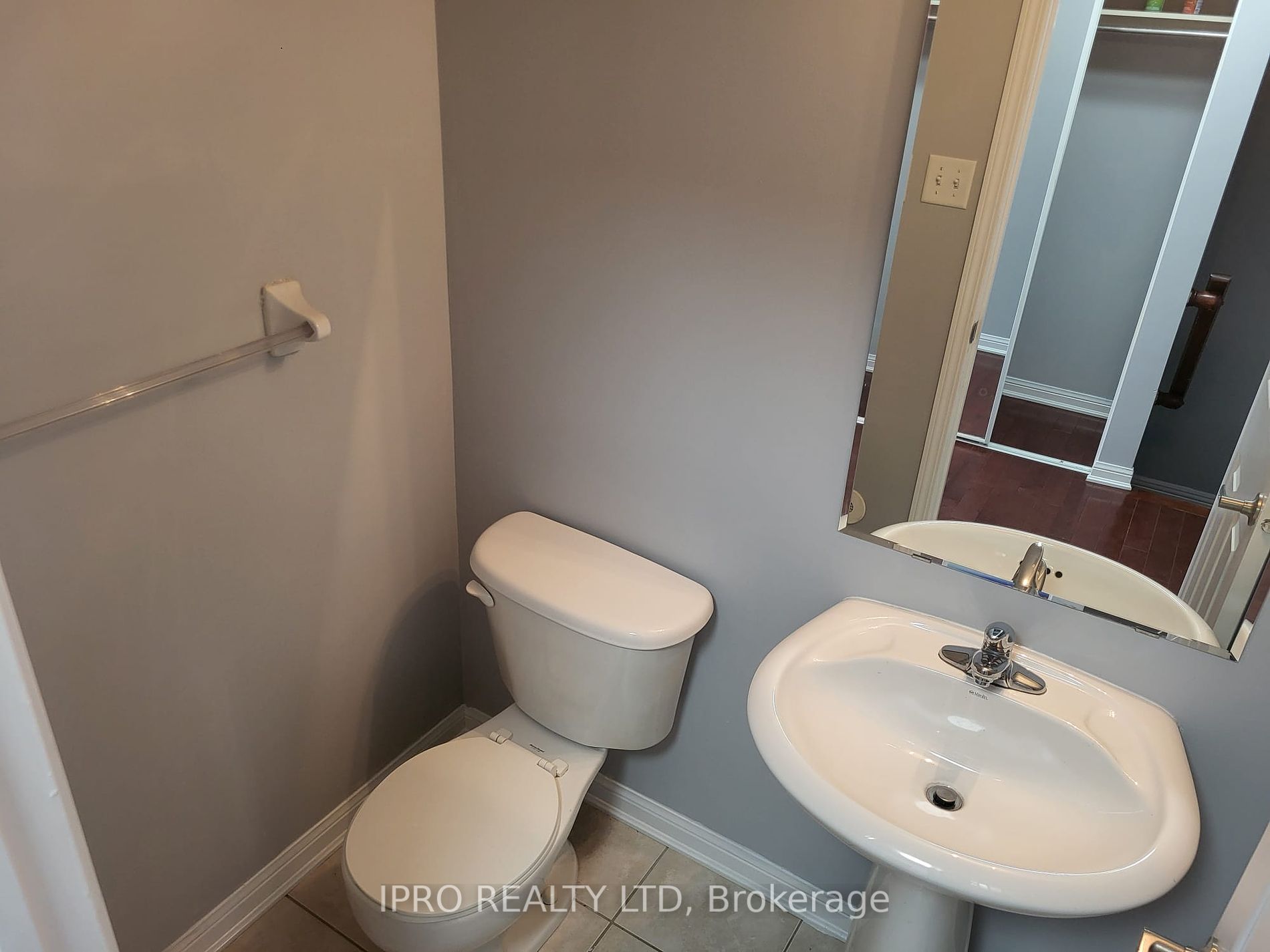 19 Winkler Terr Property Photo 6