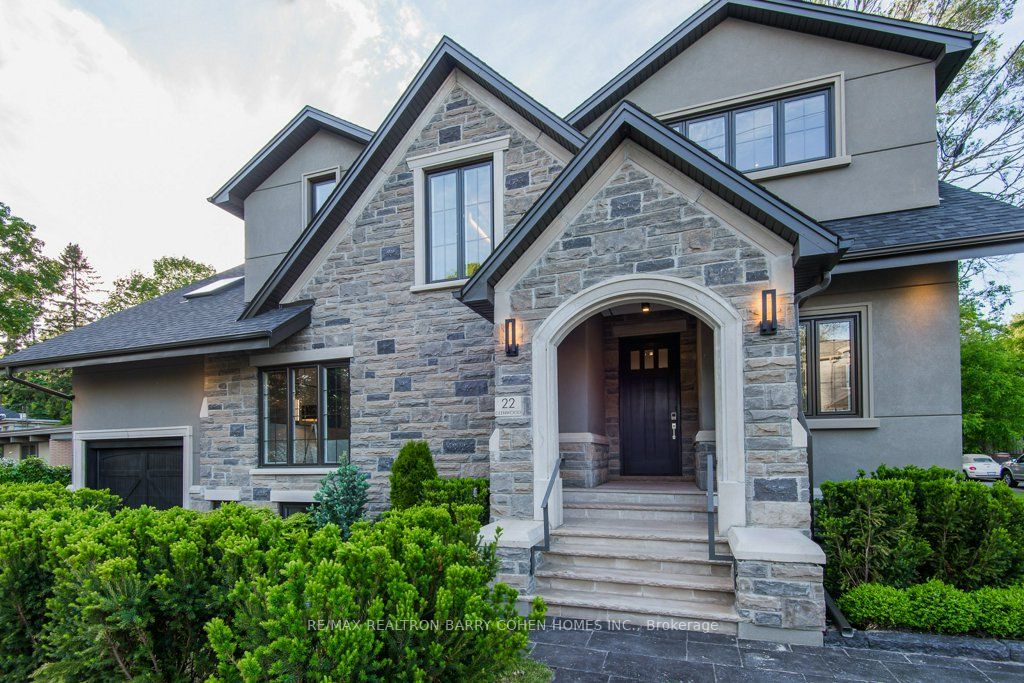 22 Glenwood Cres Property Photo 3