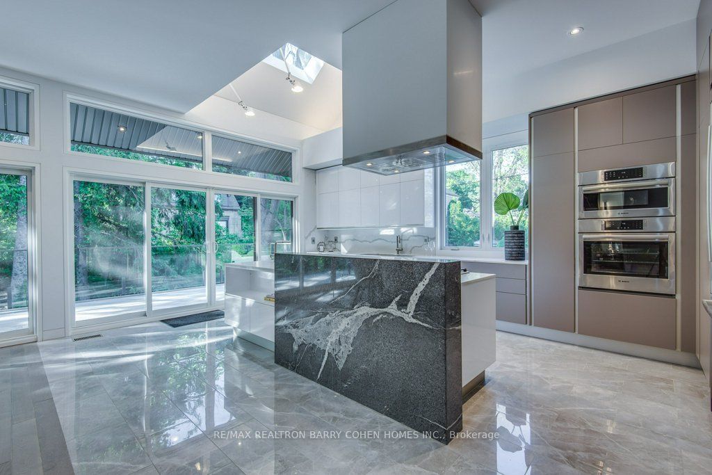 22 Glenwood Cres Property Photo 7