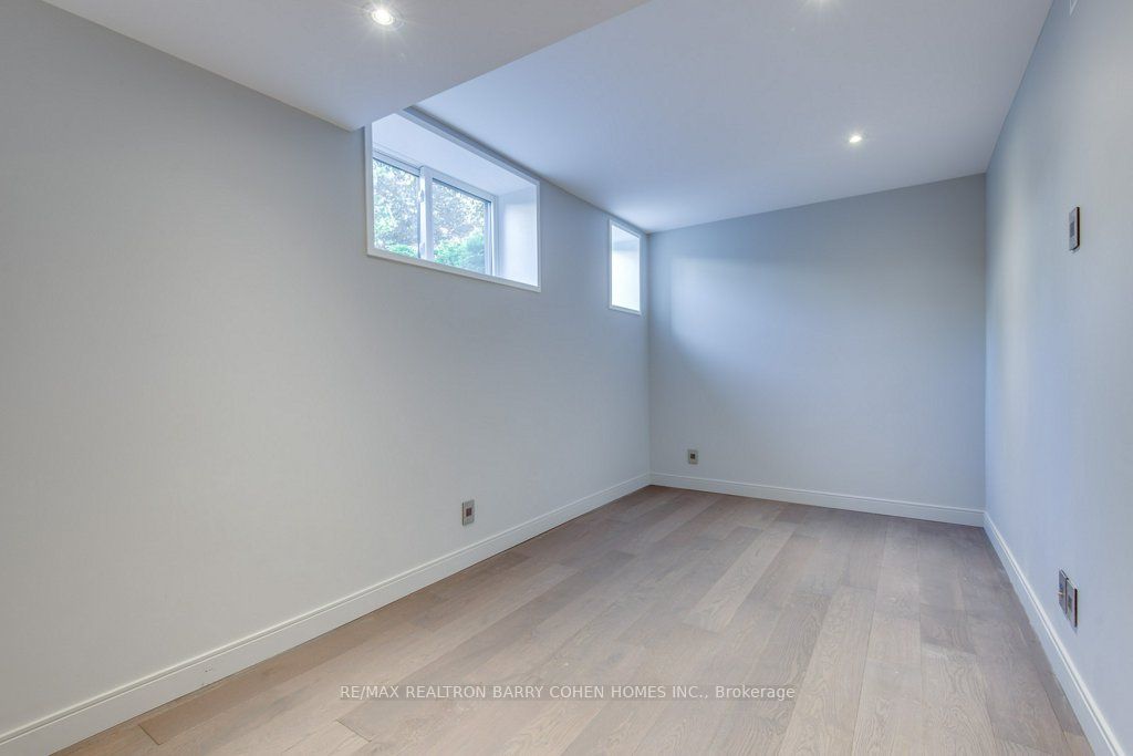 22 Glenwood Cres Property Photo 33